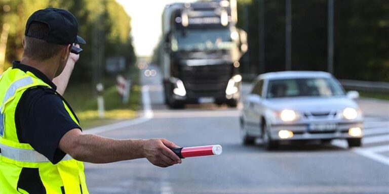 Απαγόρευση κυκλοφορίας φορτηγών άνω των 3,5 τόνων κατά τον εορτασμό της 28ης Οκτωβρίου