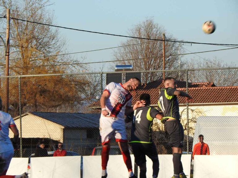 Αύξησε τη διαφορά η ΑΕΤ! Κέρδισε το Νεοχώρι 2-1