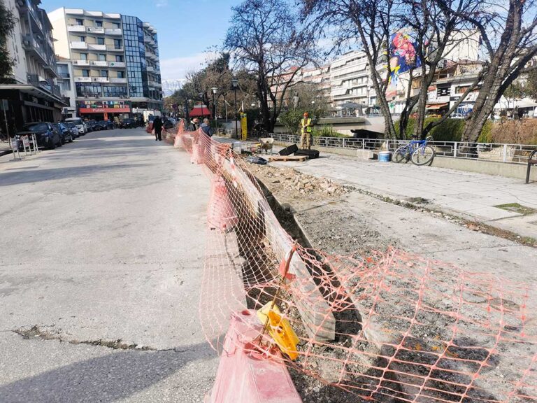 Ξεκίνησαν τα έργα και στην οδό Κανούτα για την αναμόρφωση στις όχθες του Ληθαίου