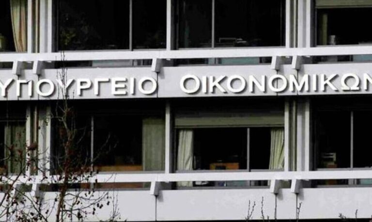 Η Κυβέρνηση διαψεύδει φήμες για παροχές με υπέρογκο δημοσιονομικό κόστος